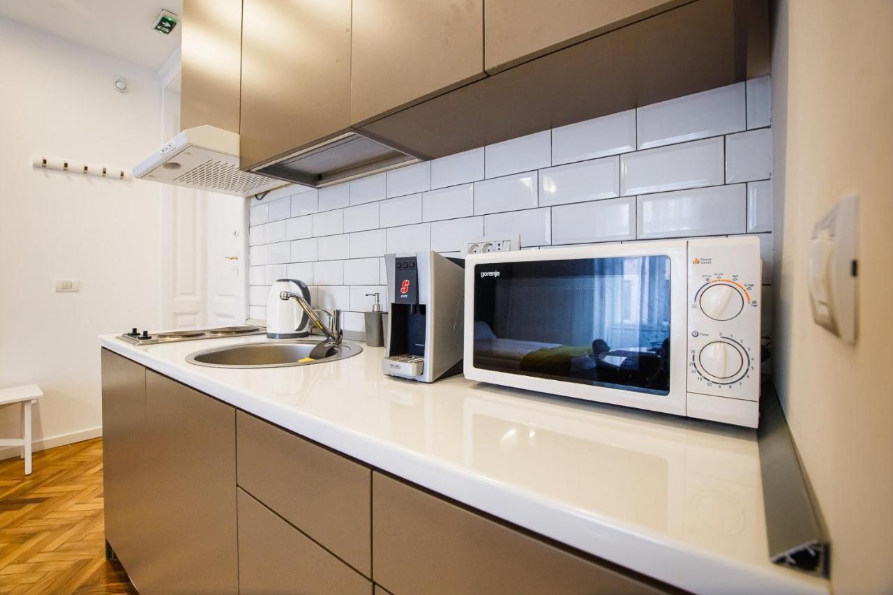Eat It Cozy Downtown Apartments Oradea Exteriör bild