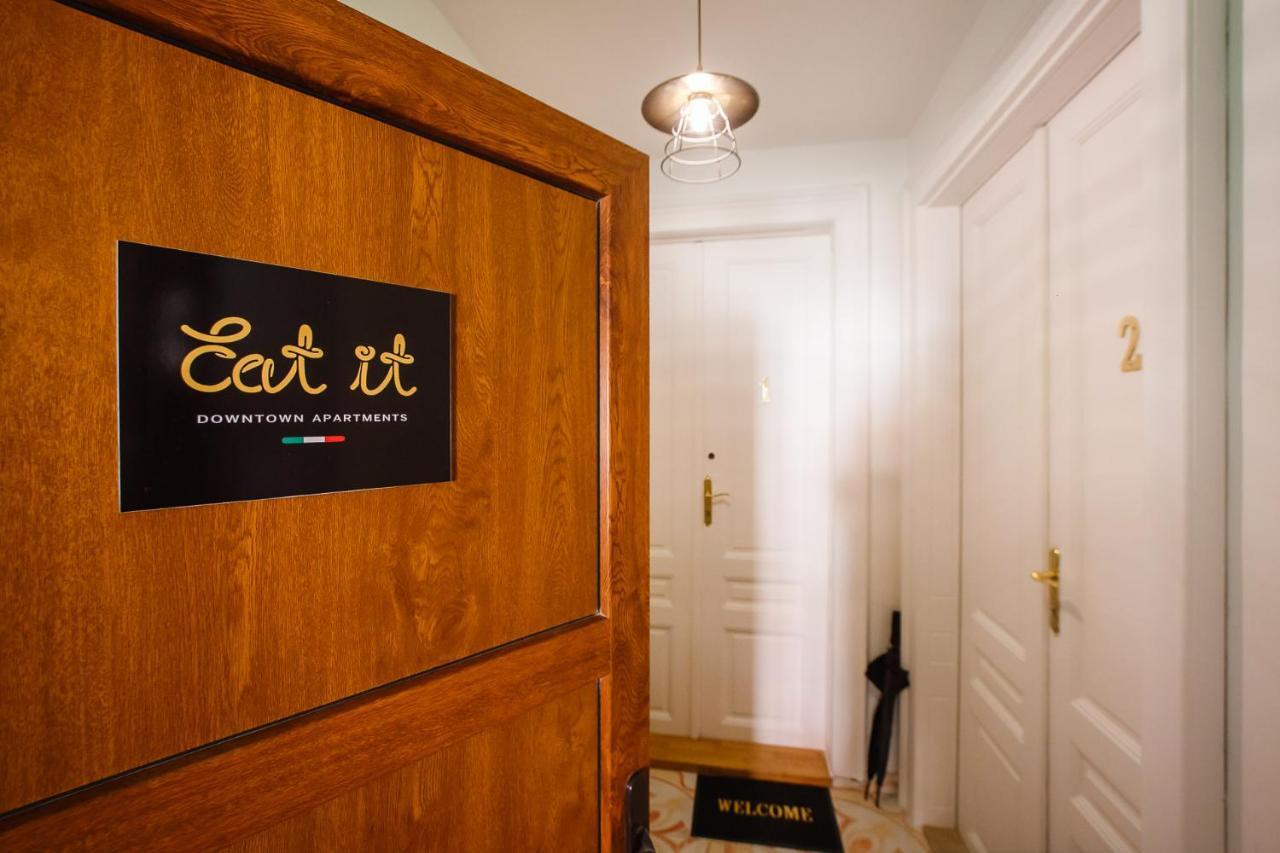 Eat It Cozy Downtown Apartments Oradea Exteriör bild