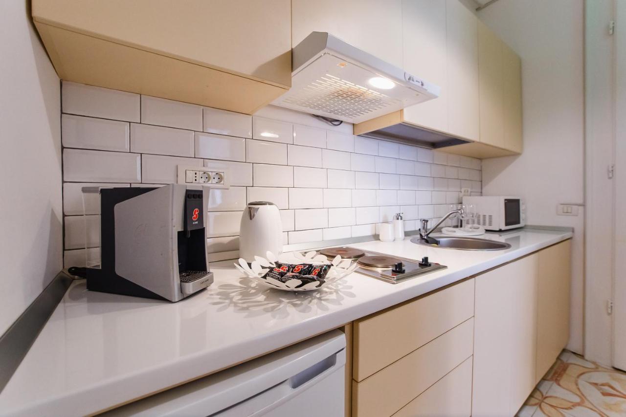 Eat It Cozy Downtown Apartments Oradea Exteriör bild
